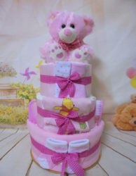 diapercake χαρουμενο αρκουδακι ροζ